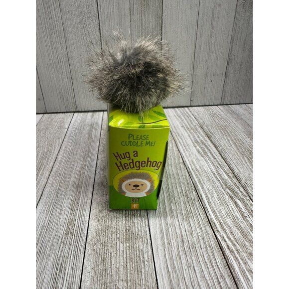 Hug A Hedgehog Rescue Kit Plush - Please Cuddle Me! - 2017 Peter Pauper - Picture 5 of 7